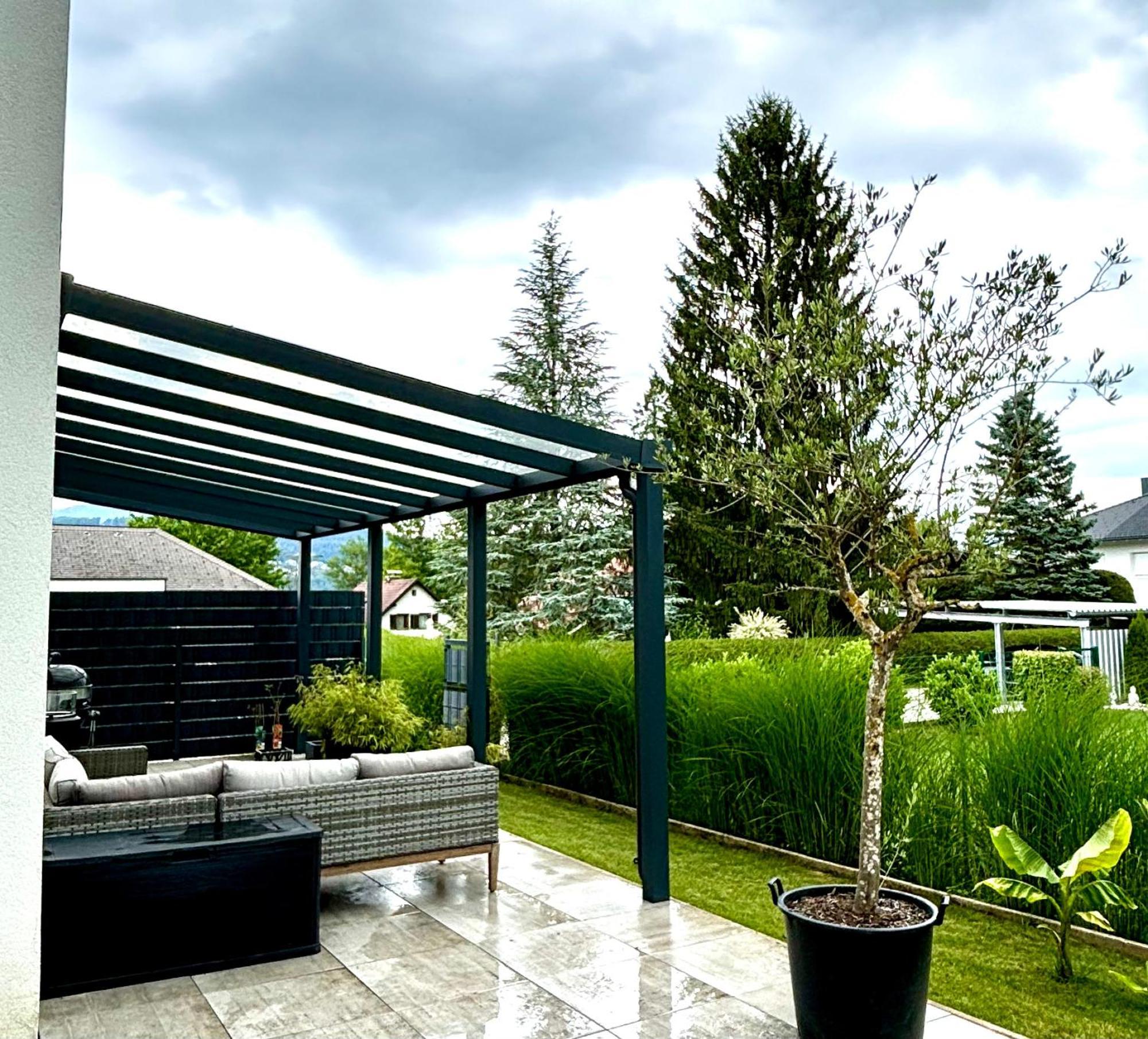 Schoene Wohnung Mit Terrasse Und Parkplatz เวลเดน อัม เวิร์ทเทอร์ซี ภายนอก รูปภาพ