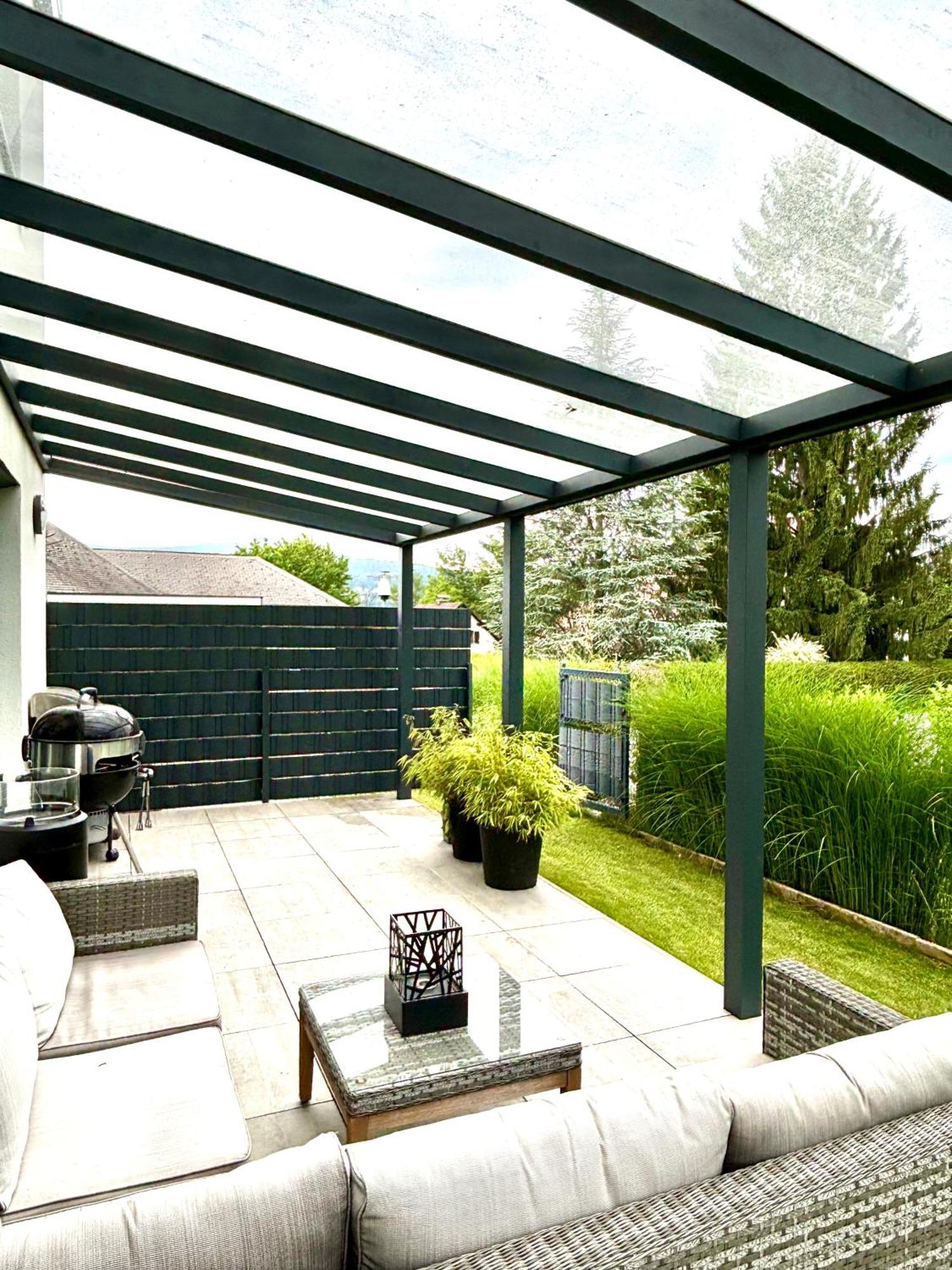 Schoene Wohnung Mit Terrasse Und Parkplatz เวลเดน อัม เวิร์ทเทอร์ซี ภายนอก รูปภาพ